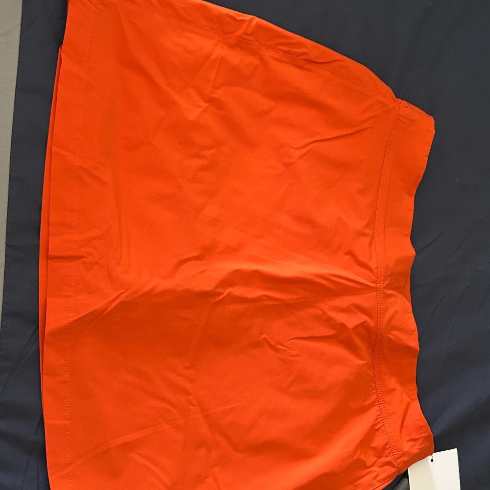 mono b skort